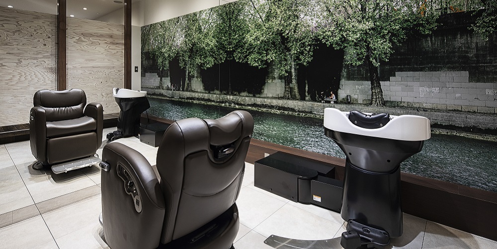 埼玉県越谷市 	
ブルーム美容室